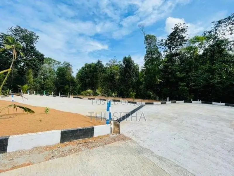 Kalagedihena Sapugasthenna Land for Sale