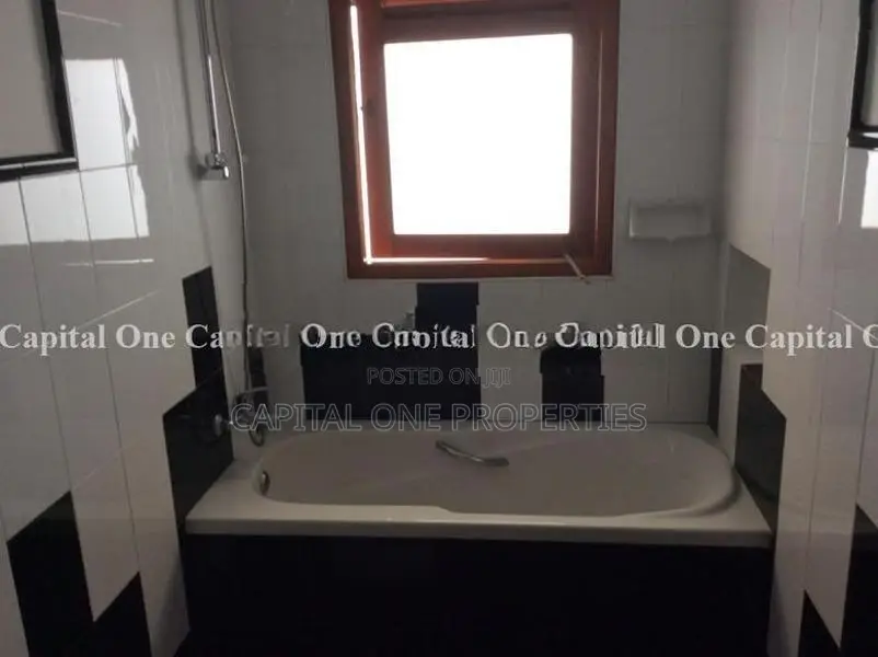 Office For Rent Off Galle Road Colombo 4 - 1518U