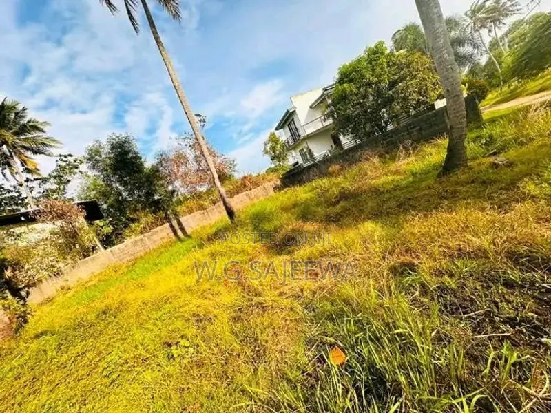 Valuable Land for Sale in Ja Ela