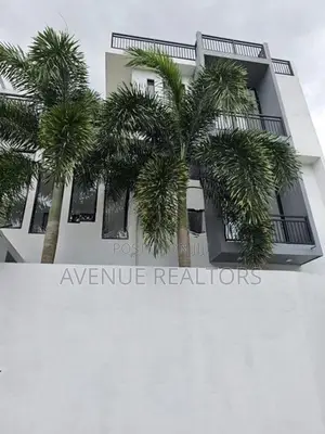 9.7 Perch Brand-New 6BR 3-Storey House for Sale in Polgasowita