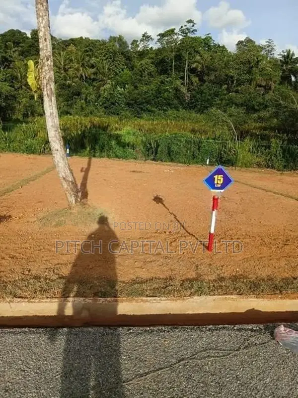 කළුතර නගර සීමාවෙන්ම සියලු පහසුකම් සහිත වටිනා බිම් කොටස්
