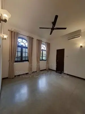5 Bedrooms Luxury House For Rent in Colombo - PDH192