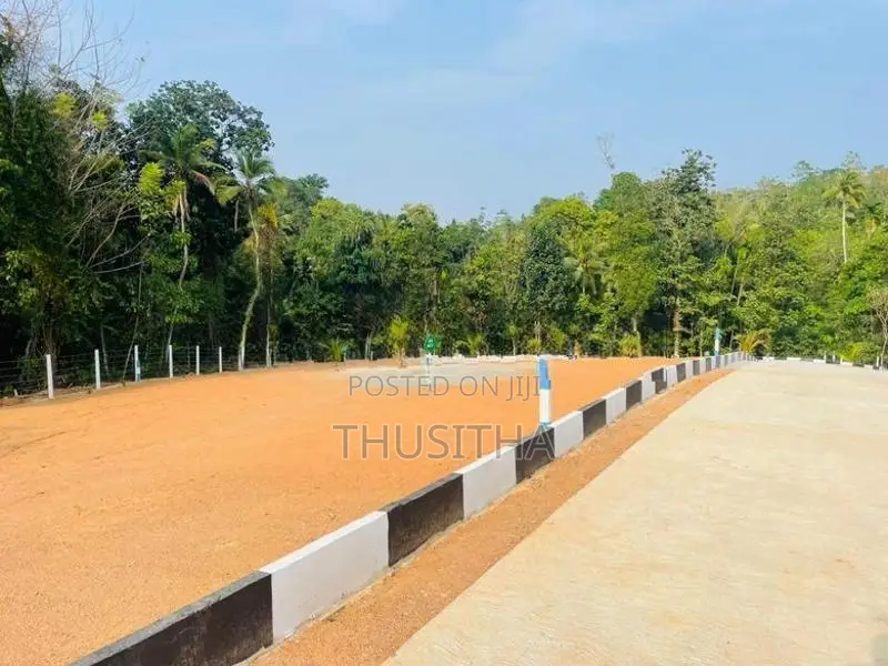Kalagedihena Sapugasthenna Land for Sale