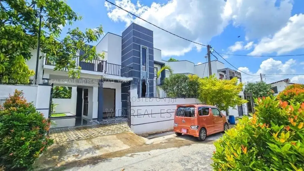 Athurugiriya Brand New 2 Storey Modern Luxury Box Type House For Sale