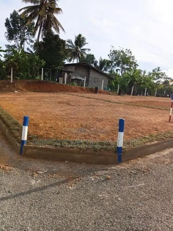 කළුතර නගර සීමාවෙන්ම සියලු පහසුකම් සහිත වටිනා බිම් කොටස්