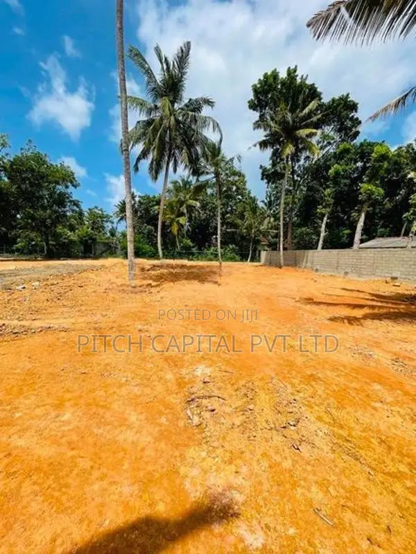 Valuable Land for Sale in Midigama