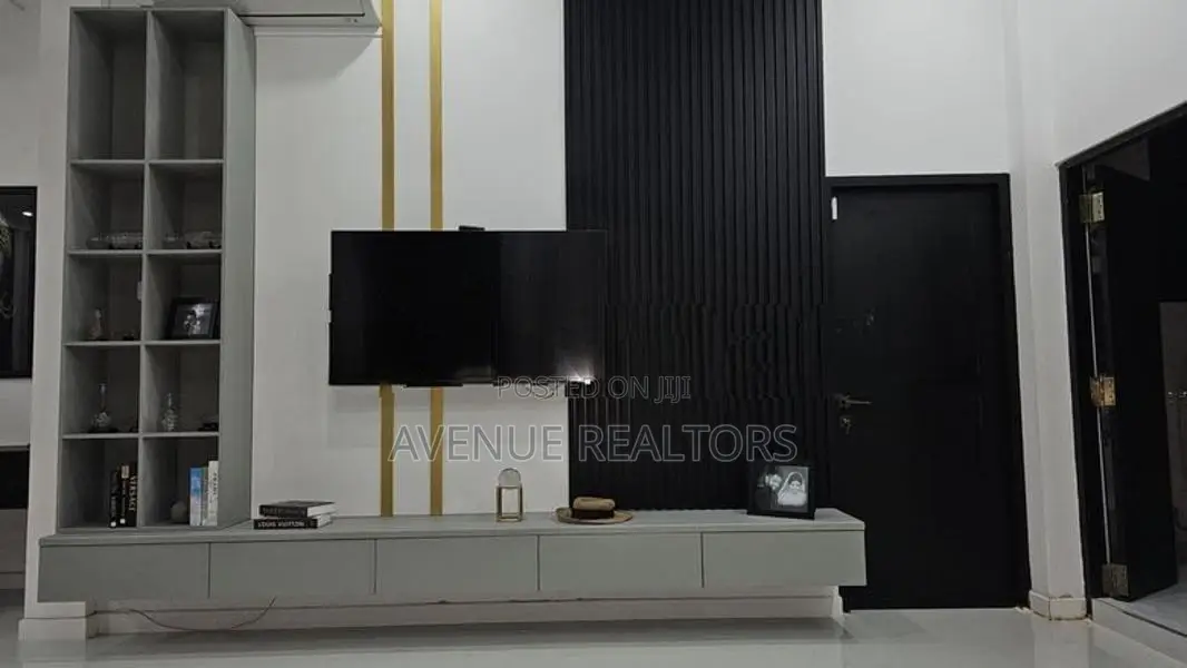 9.7 Perch Brand-New 6BR 3-Storey House for Sale in Polgasowita