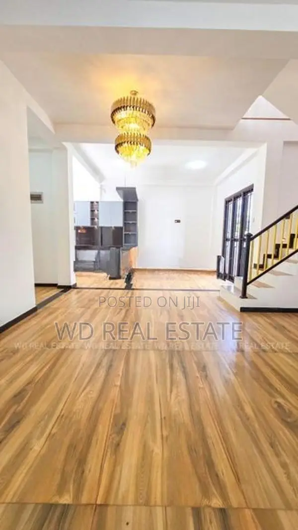 Athurugiriya Brand New 2 Storey Modern Luxury Box Type House For Sale