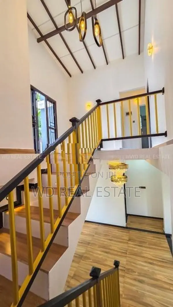 Athurugiriya Brand New 2 Storey Modern Luxury Box Type House For Sale