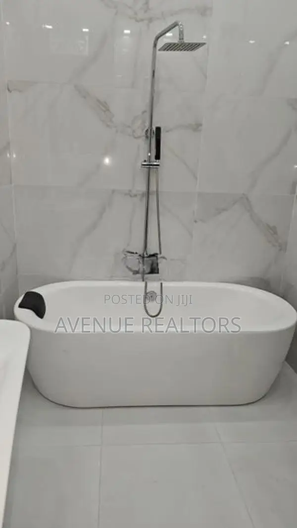 9.7 Perch Brand-New 6BR 3-Storey House for Sale in Polgasowita