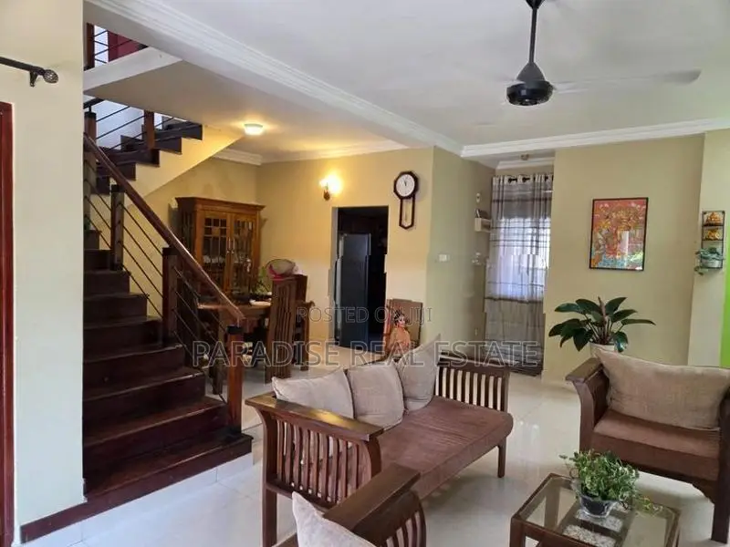 2 STOREY HOUSE FOR RENT IN DEHIWALA