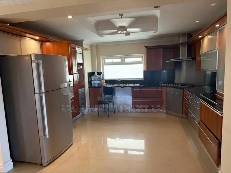 COLOMBO 07 : 4-AC-BR (3400 SQFT) FULLY FURNISHED PENTHOUSE FOR RENT