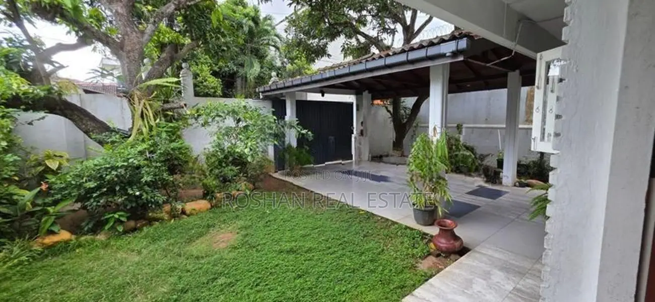 LUXURY FULLY FURNISHED HOUSE FOR RENT COLOMBO 7 CH2756