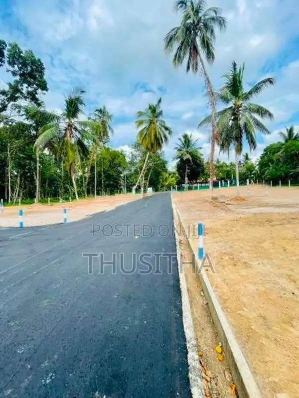 Kalagedihena Sapugasthenna Land for Sale