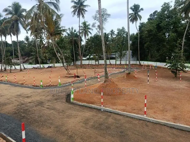 Land of Sale Kandy Road Mawathagama