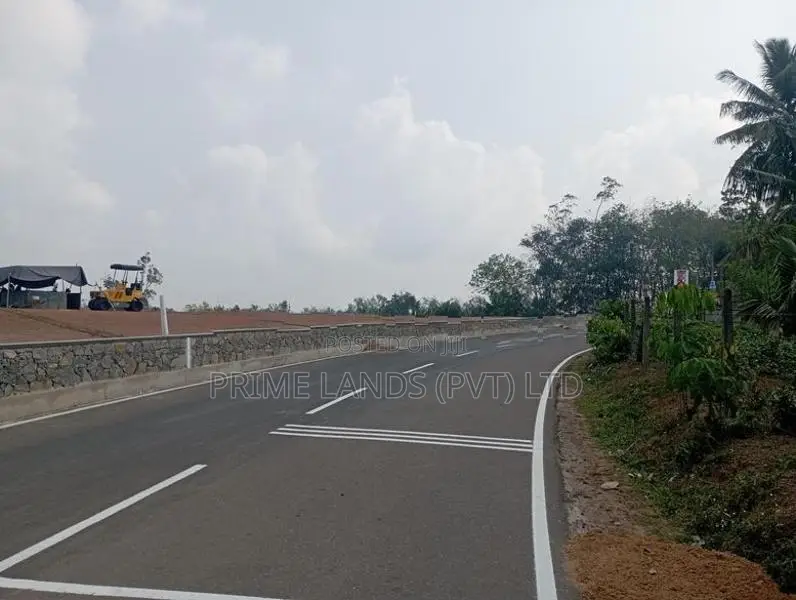 කිරිවත්තුඩුවෙන් හොඳම ඉඩමක්
