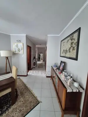 Luxury Apartment for Sale in Royal Park Rajagiriya