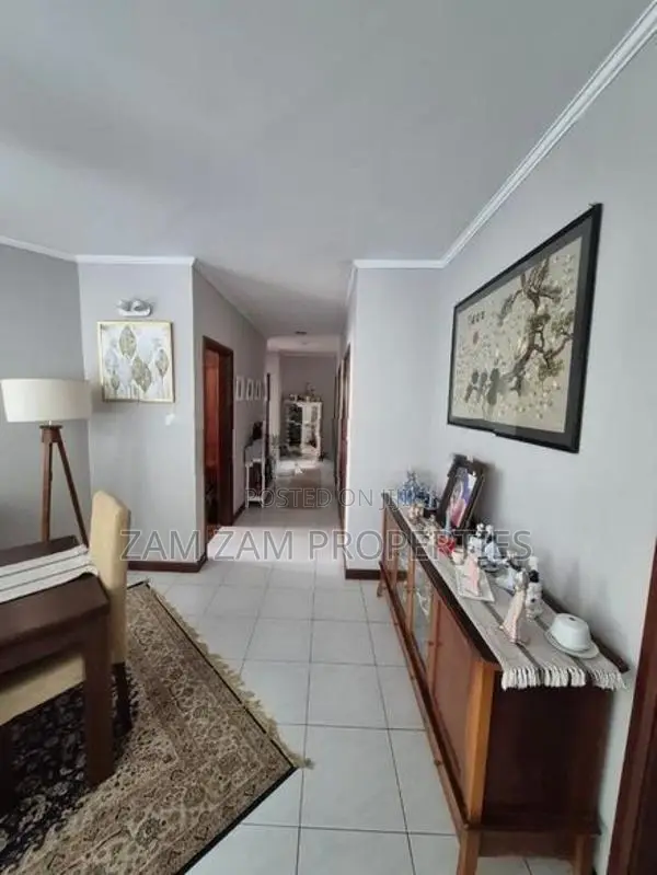 Luxury Apartment for Sale in Royal Park Rajagiriya