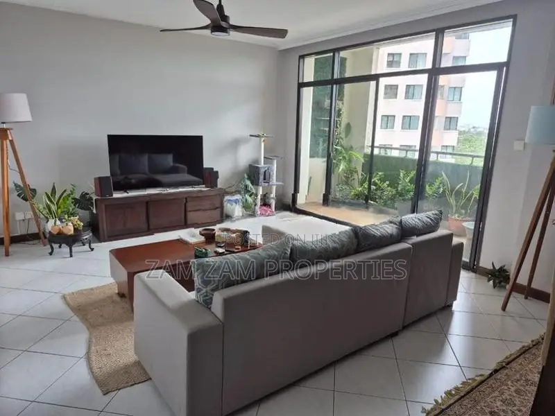 Luxury Apartment for Sale in Royal Park Rajagiriya