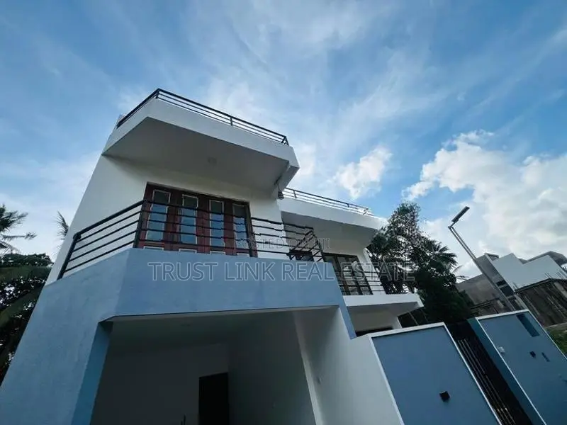 Brand New 3 Storey House for Sale in Kadawatha