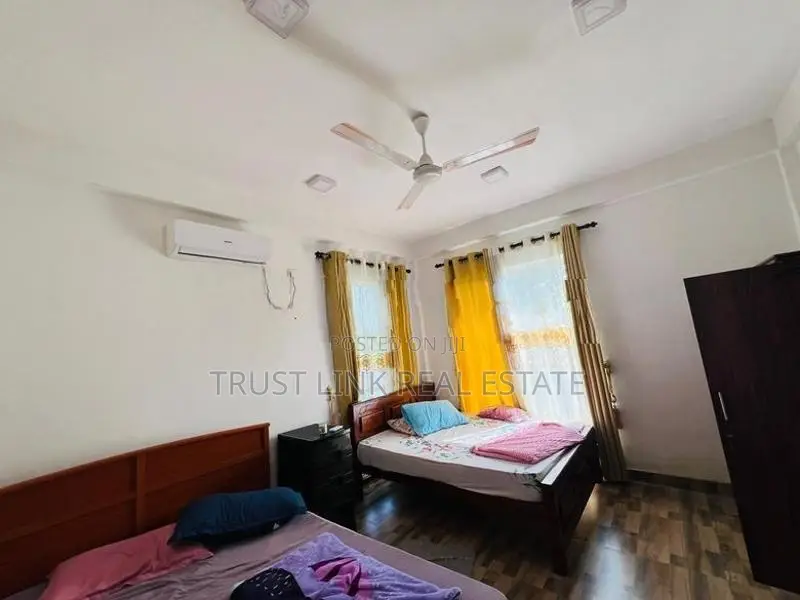 2 Storey House for In Kiribathgoda with Rooftop