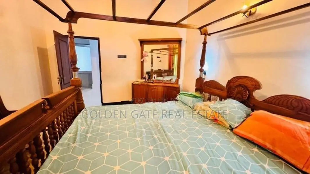Yakkala Elegant Two Storey House for Sale