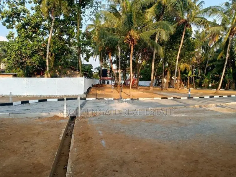 Valuable Land for Sale Near Negombo Rd in Wattala