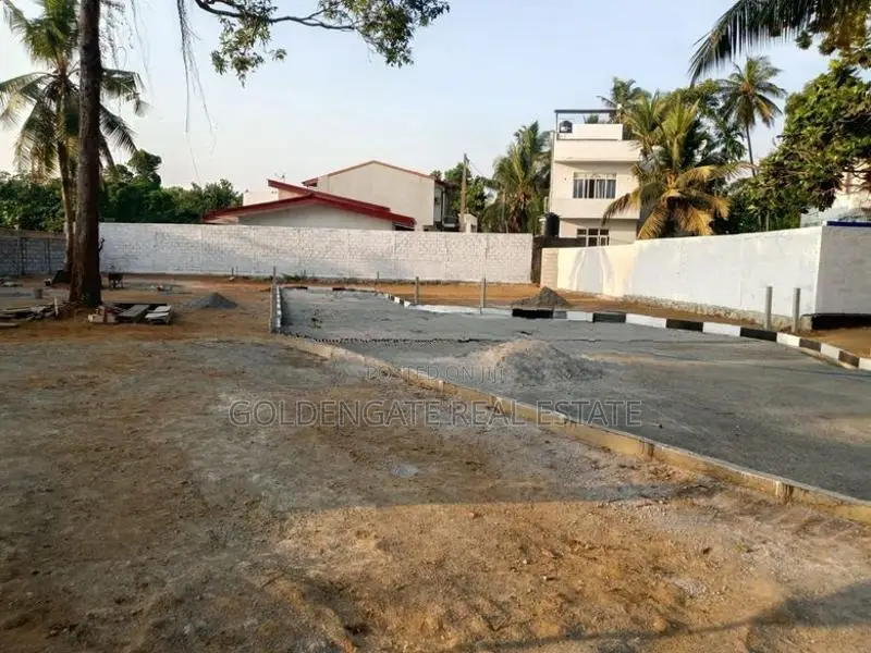 Valuable Land for Sale Near Negombo Rd in Wattala