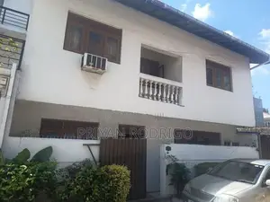 Colombo 15 - 04 Room Commercial Unit on 8.7 perches of Land For Sale