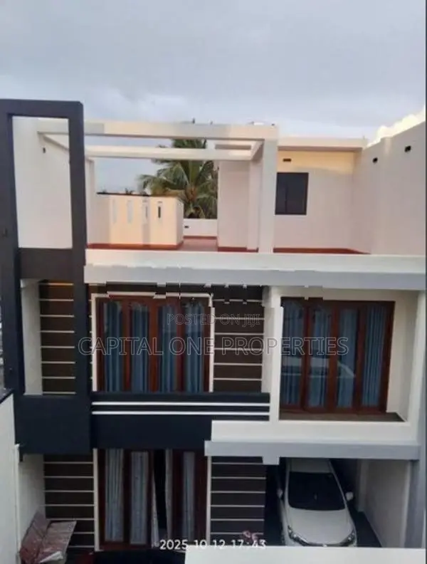 Modern House For Rent In Pepiliyana Nugegoda - 4039U