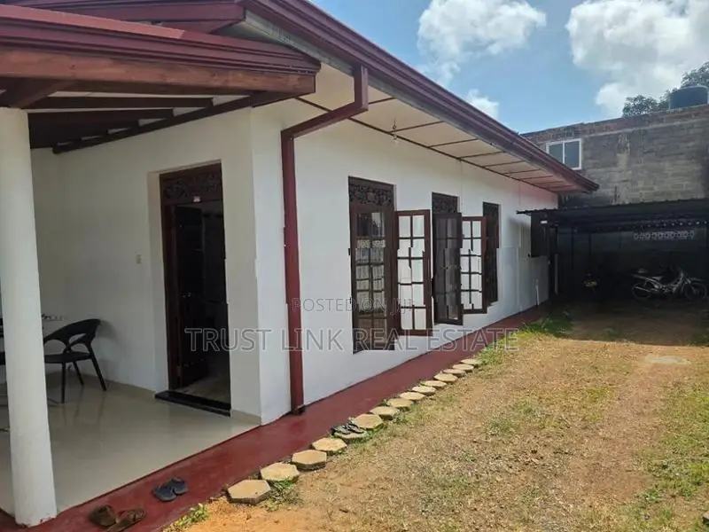 Single Storey House for Sale in Enderamulla Wattala