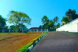 සුන්දර වෙල් යායක් අසන්නයෙන් ඉඩම් කැකනදුර
