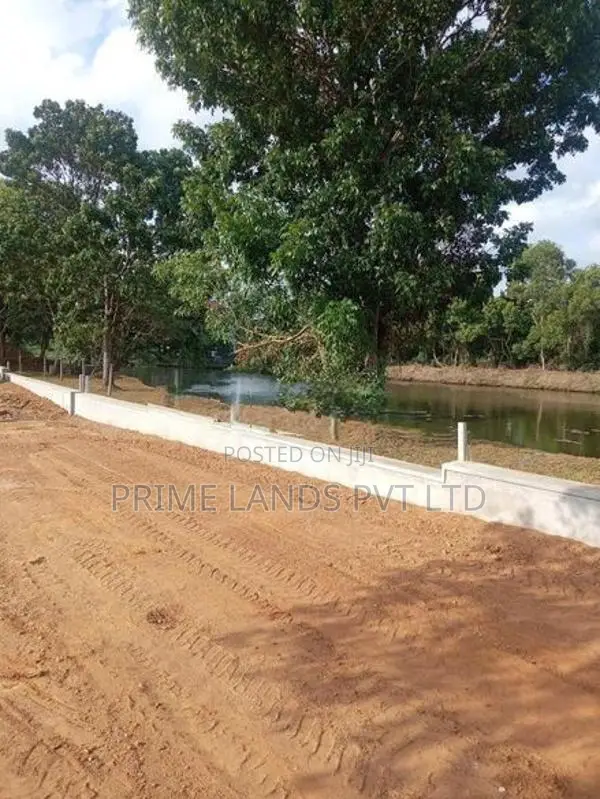 River Facing Land for Sale in Rajagiriya