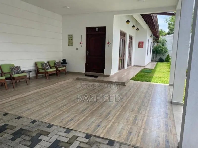 12p house for sale in Bellanthara, Nedimala