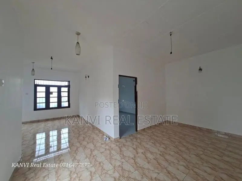 Fully Tilld 1st Floor House Rent In Boralesgamuwa (3 Bedroom)