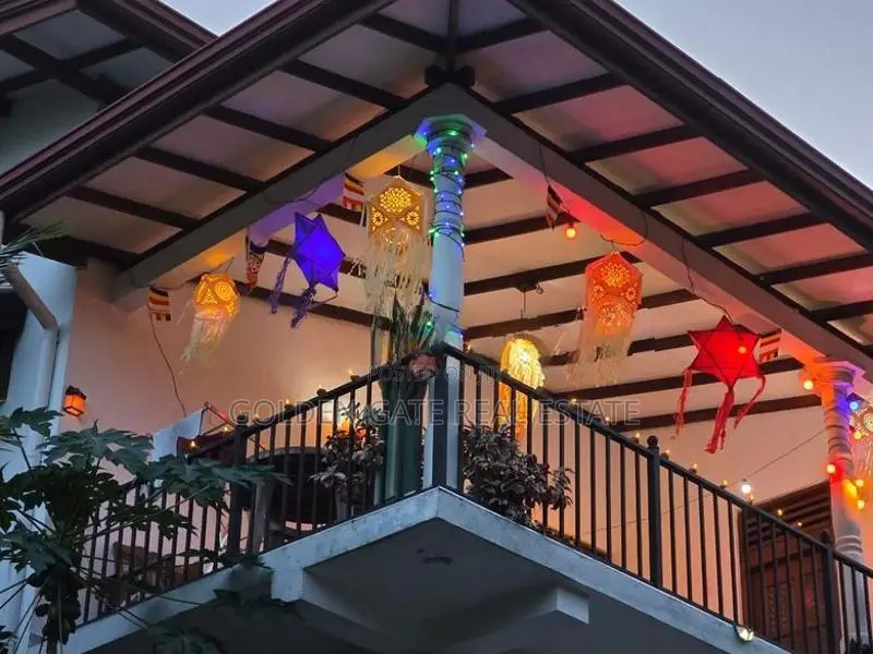 Elegant Two Storey House for Sale in Kadawatha