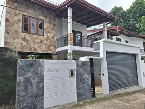 Newly House for Sale in Thalawathugoda