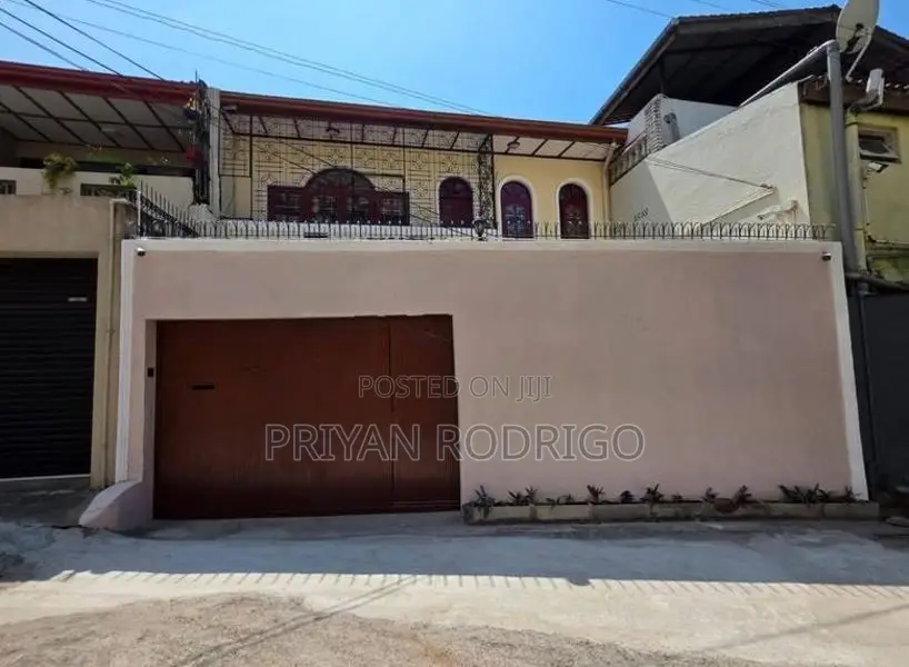 Dehiwala 02 Storied 04 Bedroom House on 6.25 Perches of Land for Sale