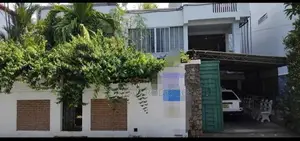 Rathmalana 17.9 Perches of Land with a 02 Storied House for Sale