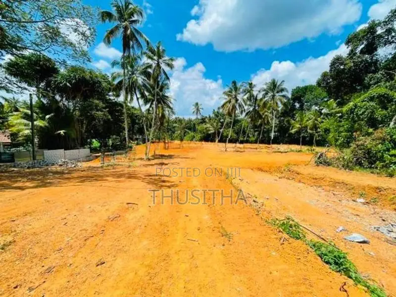Gampaha Yakkala Precious Land Plot for Sale