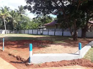 අනුරාධපුර නව නගරයෙන් සින්නක්කර බිම්කොටසක්