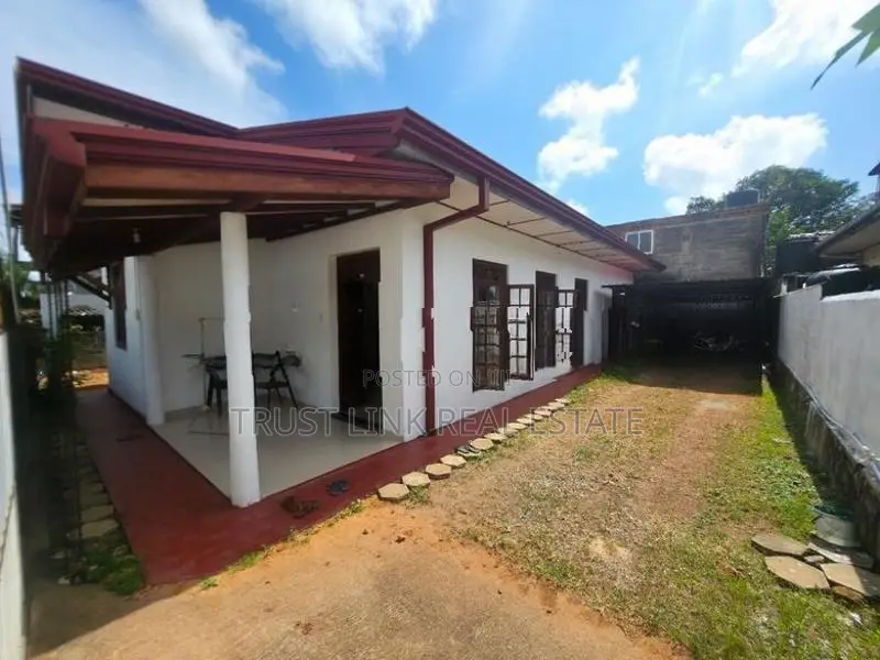 Single Storey House for Sale in Enderamulla Wattala