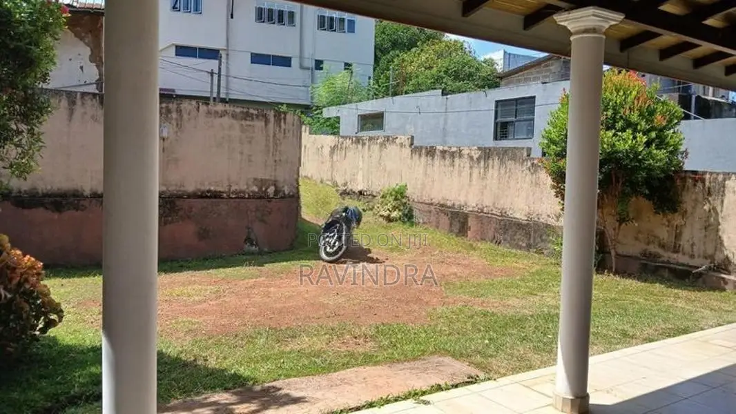 Land for Sale in Walkway Waththa Pepiliyana Kohuwala