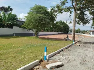 බොරලැස්ගමුව ගංගාරාම පාරෙන් බිම් කොටස් විකිණීමට