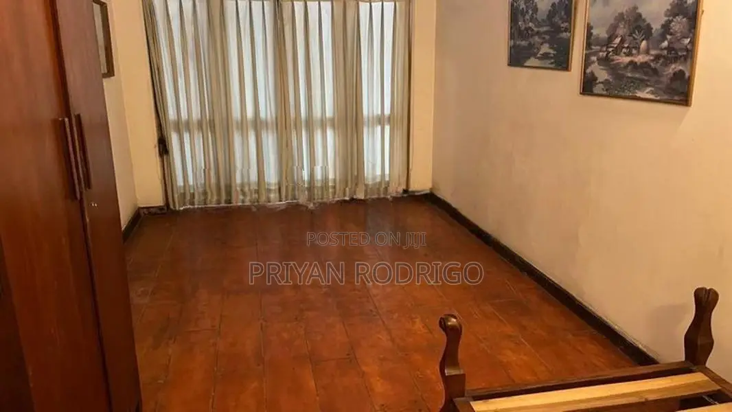 Nawala - off 1st Lane 04 Bed Room House on 14.1 Perches of Land for Sa