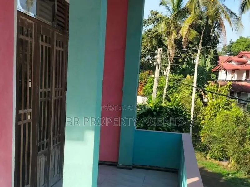 Three Storey House for Sale in Homagama