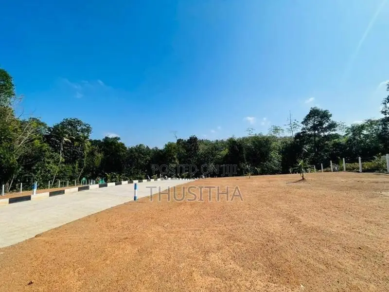 Kalagedihena Valuable Land for Sale
