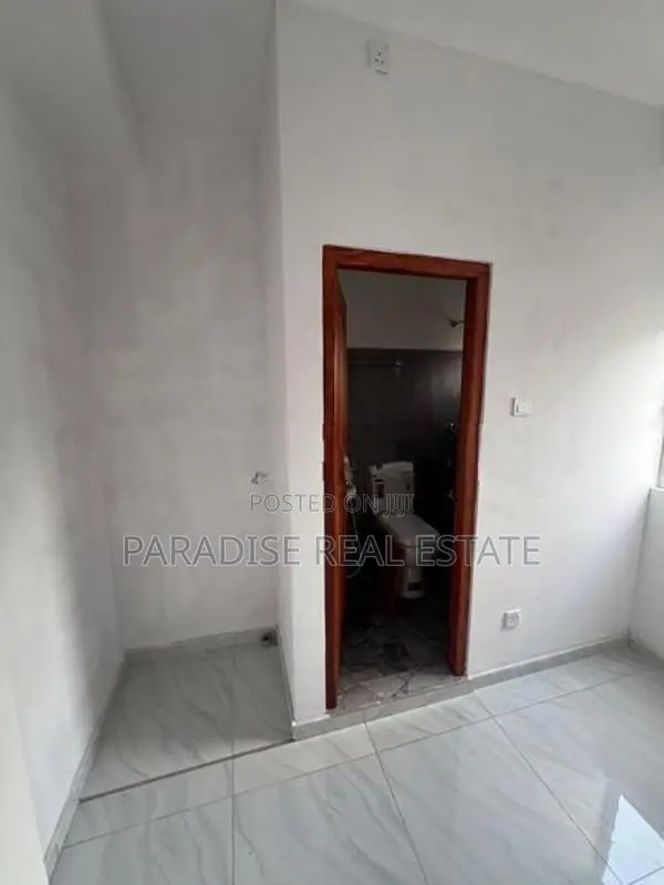 BRAND NEW 2ND FLOOR HOUSE FOR RENT IN DEHIWALA