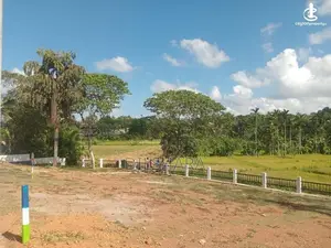 වෙල් යායකට මුහුණලා ඉඩමක් Matara