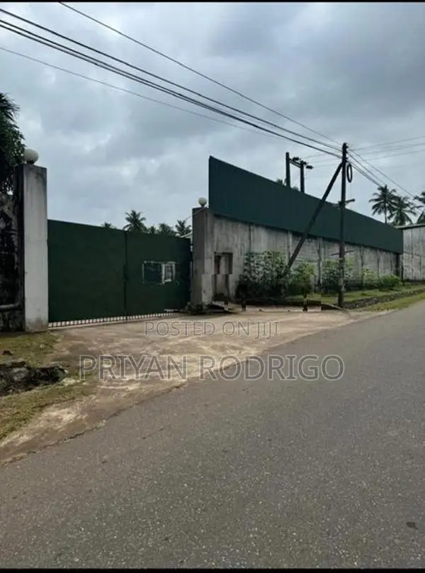 Factory for Sale In Kuliyapitiya on 2.5 Acres of Land